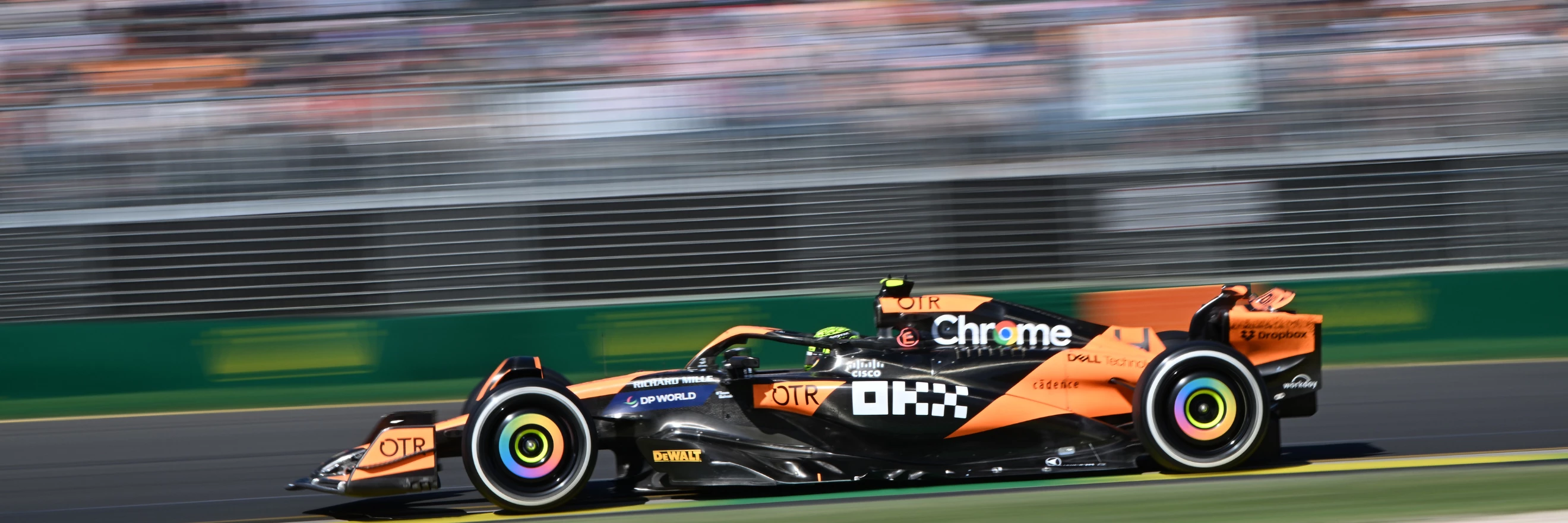 McLaren-banner